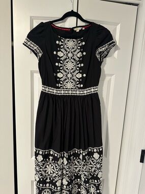 Boden Black Cotton Embroidered Floral Midi Size 8